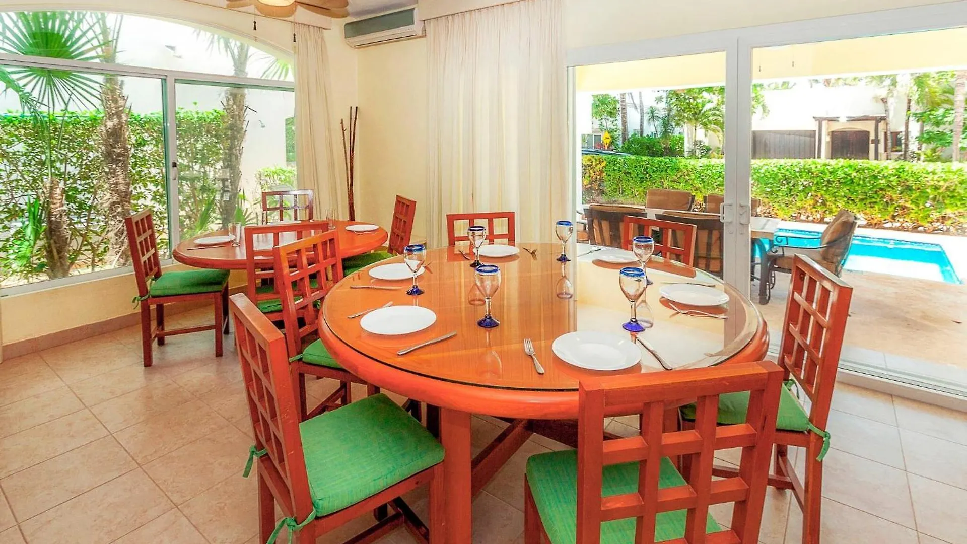 Villa With 4 Bedrooms - Spacious Oceanview With Private Pool At Playacar Phase I Pura Vida Playa del Carmen