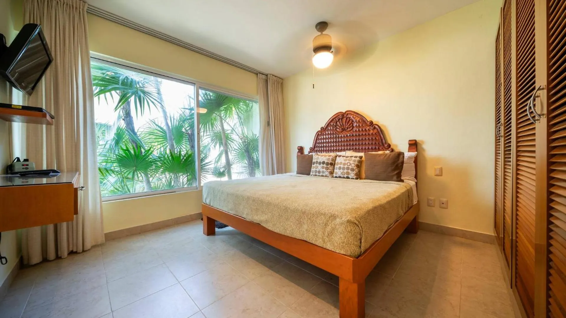 Villa With 4 Bedrooms - Spacious Oceanview With Private Pool At Playacar Phase I Pura Vida Playa del Carmen México